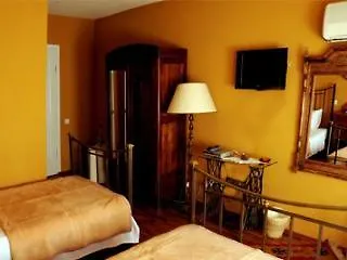 Yonca Hotell 4*
